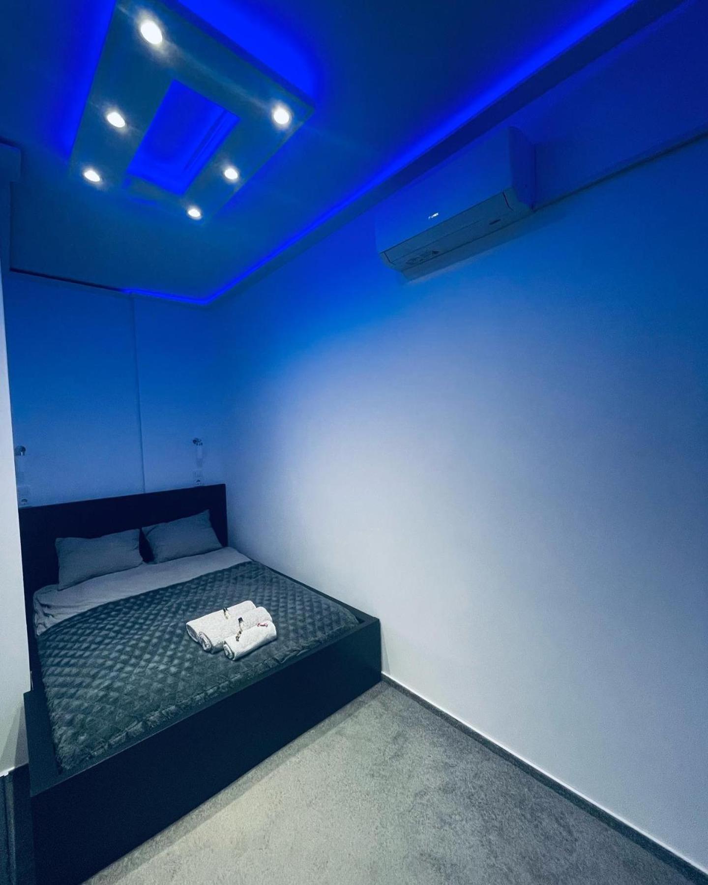 Апартаменты Luxury Downtown *